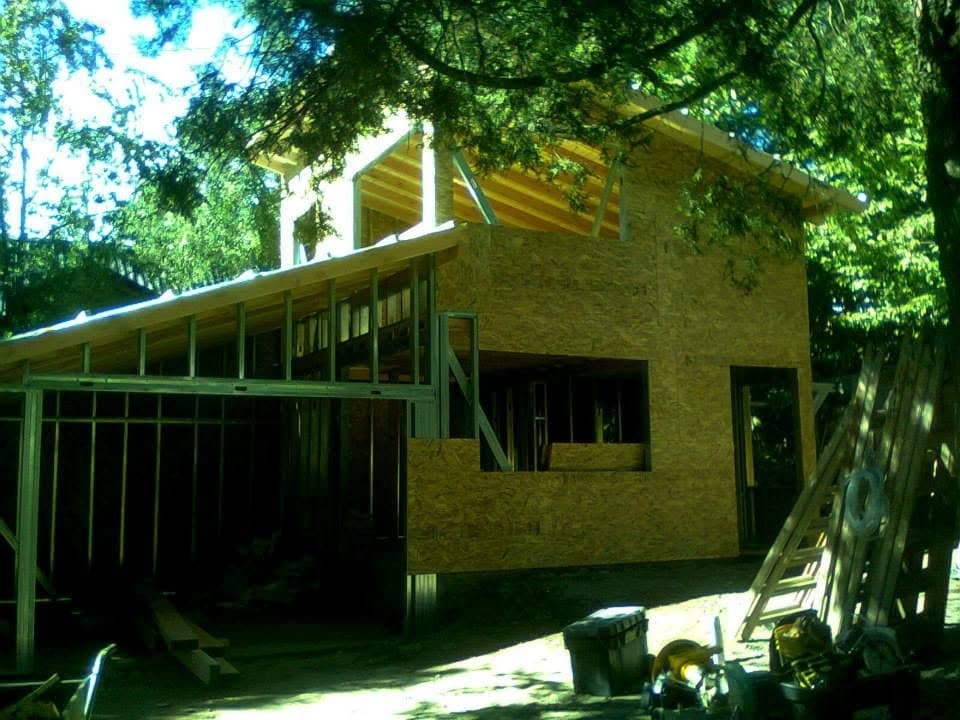 Estructura de Wood Framing en madera durante la obra